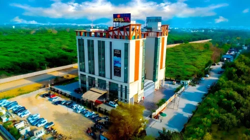 Hotel LA *4
